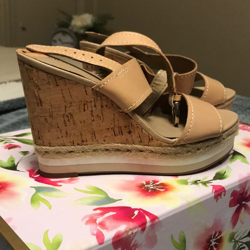 WEDGE HEELS